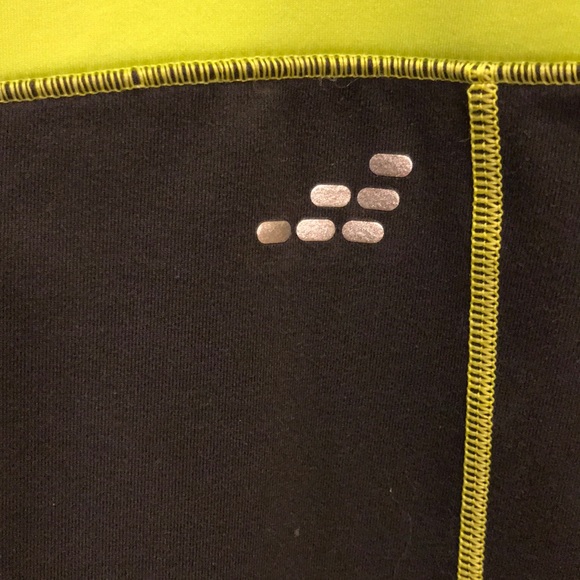 BCG Workout Capri Leggings - Picture 4 of 6